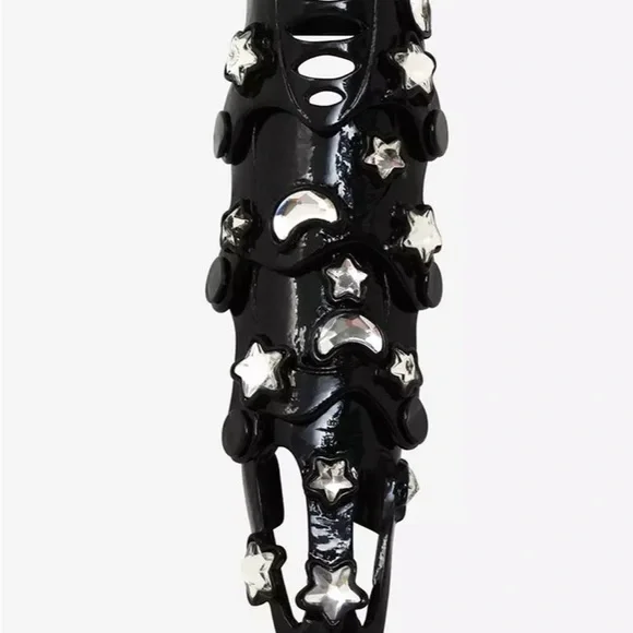 Hot Topic Black and Silver Celestial Ring - Picture 2 of 5